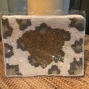 Francesca’s Heart on Leopard Zipper Bag